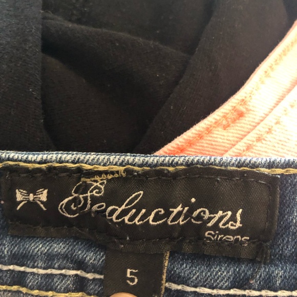 ✨3/$30✨Seduction by sirens jean shorts - Picture 2 of 3